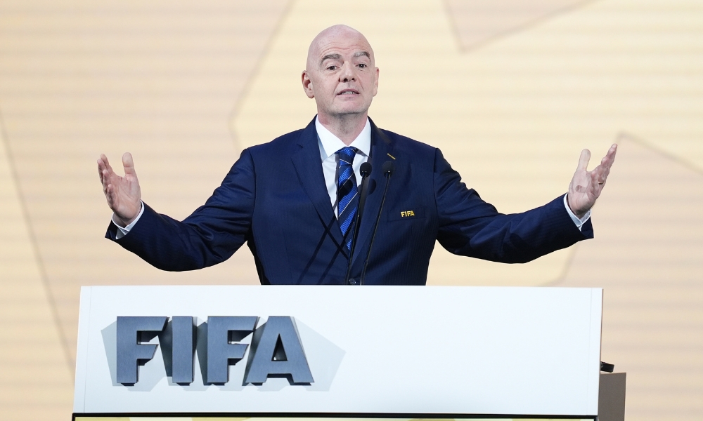 然而本场比 然而本场比